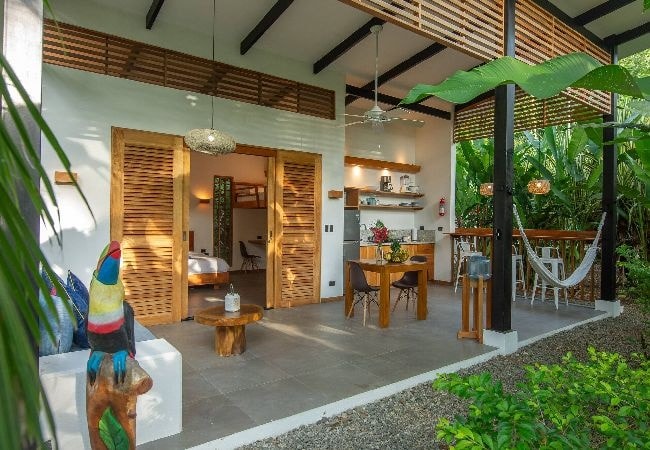 Guía de Tres Lodge Tucán